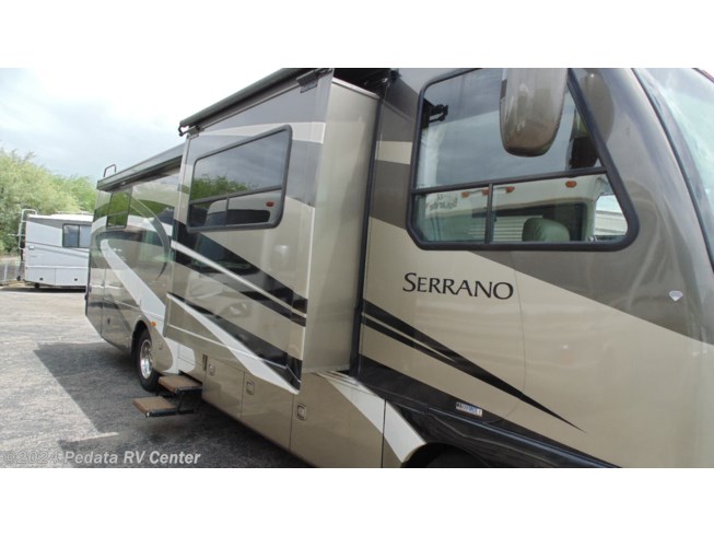 2011 Four Winds International Serrano 31V w/2slds - Used Diesel Pusher For Sale by Pedata RV Center in Tucson, Arizona