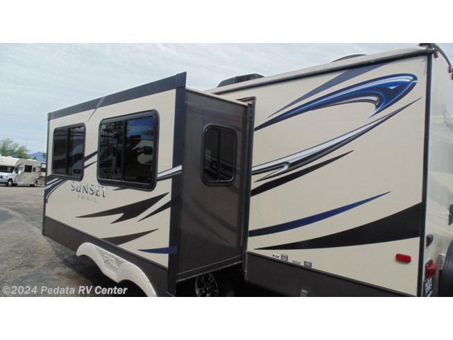 2014 Sunset Trail Super Lite ST250RB by CrossRoads from Pedata RV Center in Tucson, Arizona