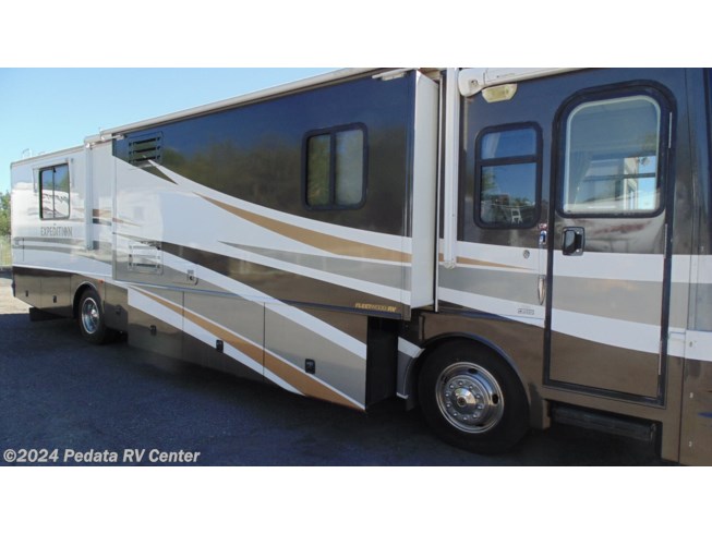 2003 Fleetwood Expedition 38N w/3slds - Used Diesel Pusher For Sale by Pedata RV Center in Tucson, Arizona