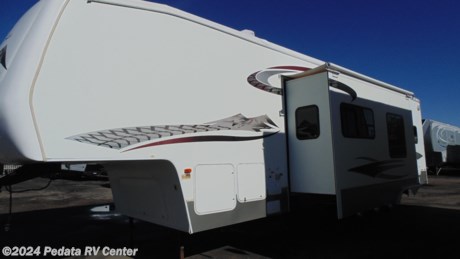 &lt;p&gt;Great buy on a Toy Hauler! Call 866-733-2829 today before it&#39;s gone.&lt;/p&gt;