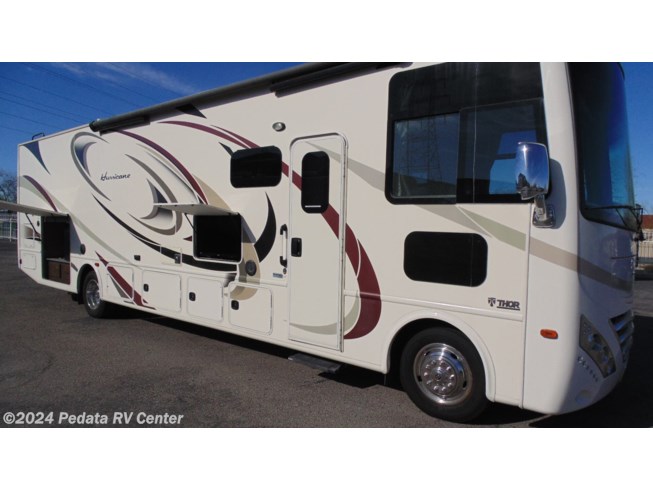 2017 Thor Motor Coach Hurricane 34F w/1sld - Used Class A For Sale by Pedata RV Center in Tucson, Arizona