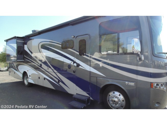 2017 Thor Motor Coach Miramar 34.1 w/2slds and Bath & 1/2 - Used Class A For Sale by Pedata RV Center in Tucson, Arizona