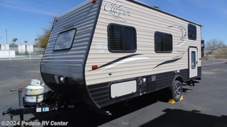 &lt;p&gt;Great buy on a hard to find small trailer! This little gem sleeps 6 people! Call 866-733-2829 today!&lt;/p&gt;