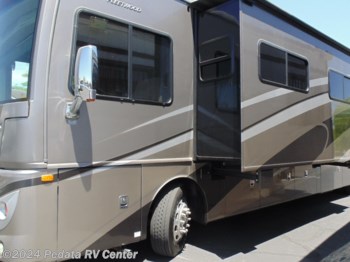 2014 Fleetwood Expedition 40X w/3slds 