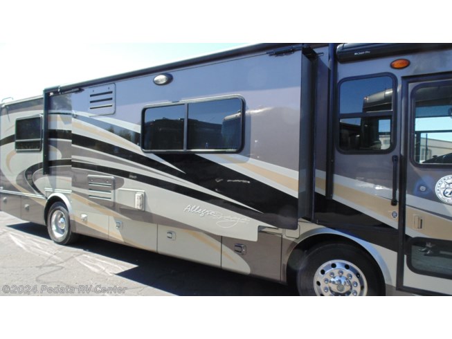 2013 Tiffin Allegro Breeze 32 BR - Used Diesel Pusher For Sale by Pedata RV Center in Tucson, Arizona