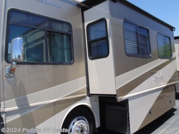 2006 Fleetwood Discovery 39S 