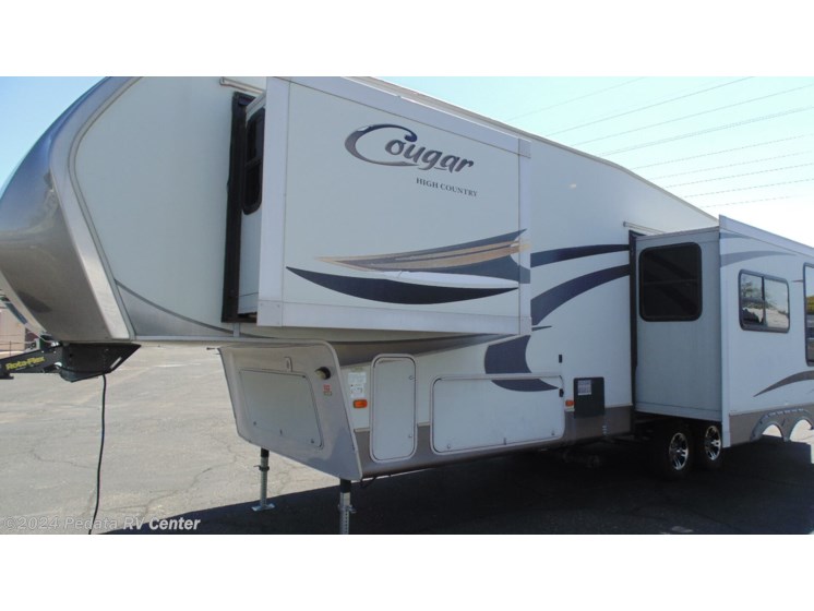 Used 2011 Keystone Cougar High Country 299RKS w/2slds available in Tucson, Arizona