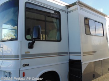 2004 Winnebago Sightseer 35N w/2slds 