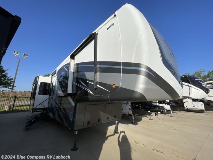 New 2024 DRV Mobile Suites 41RKDB4 available in Lubbock, Texas