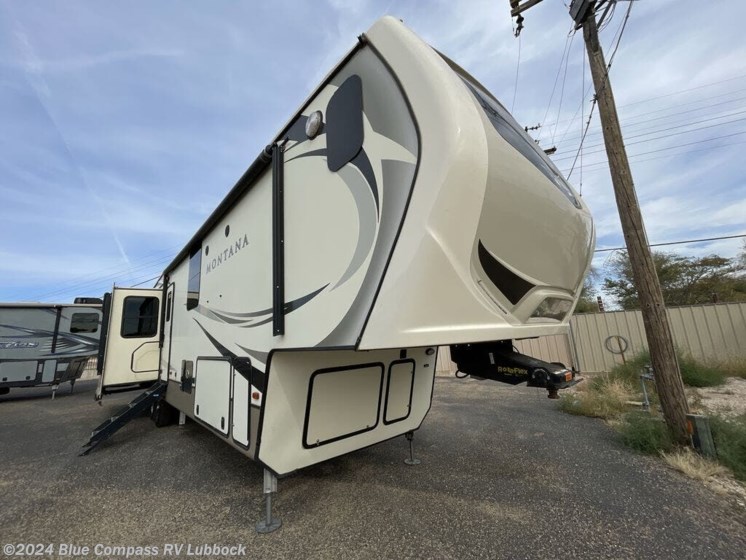 Used 2018 Keystone Montana 3921FB available in Lubbock, Texas