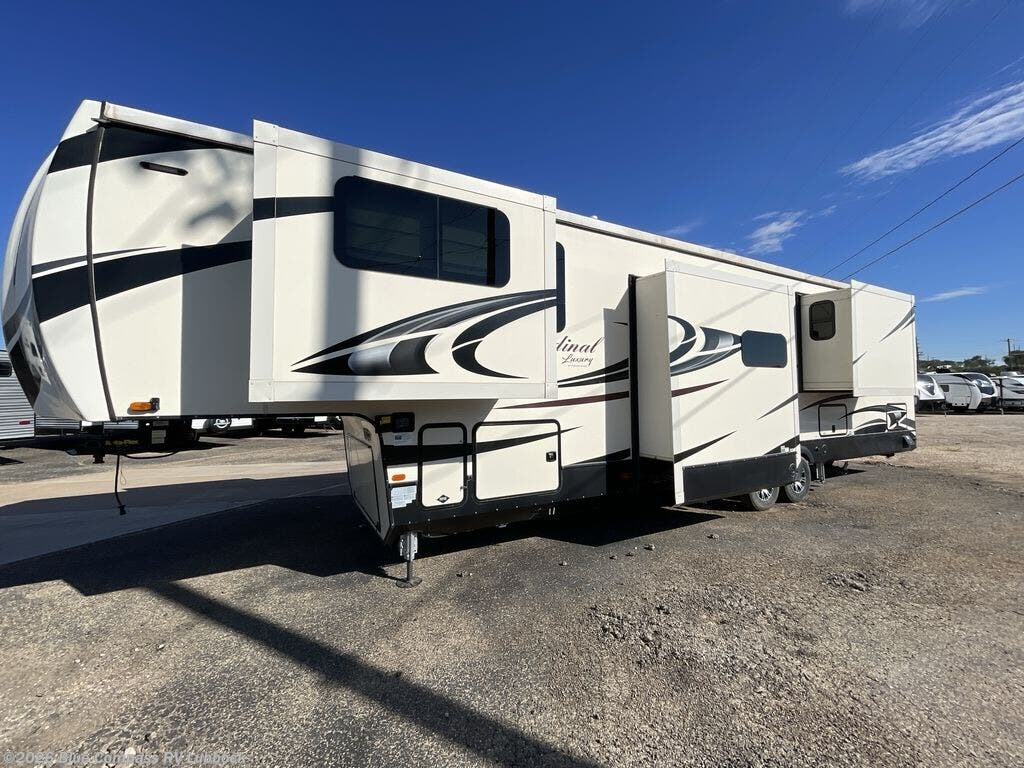 Used 2020 Forest River Cardinal Luxury 370FLX available in Lubbock, Texas