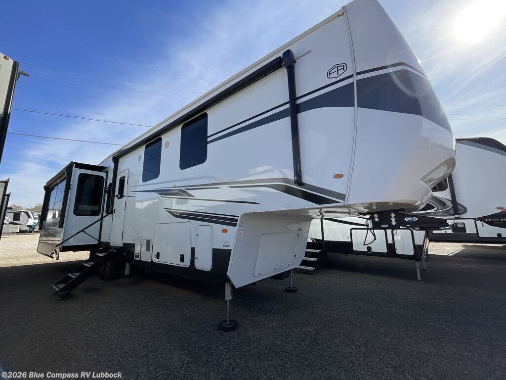 2025 Columbus 383RLH by Palomino from Blue Compass RV Lubbock in Lubbock, Texas
