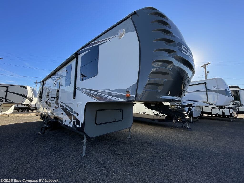 2013 Seismic 3210 by Jayco from Blue Compass RV Lubbock in Lubbock, Texas