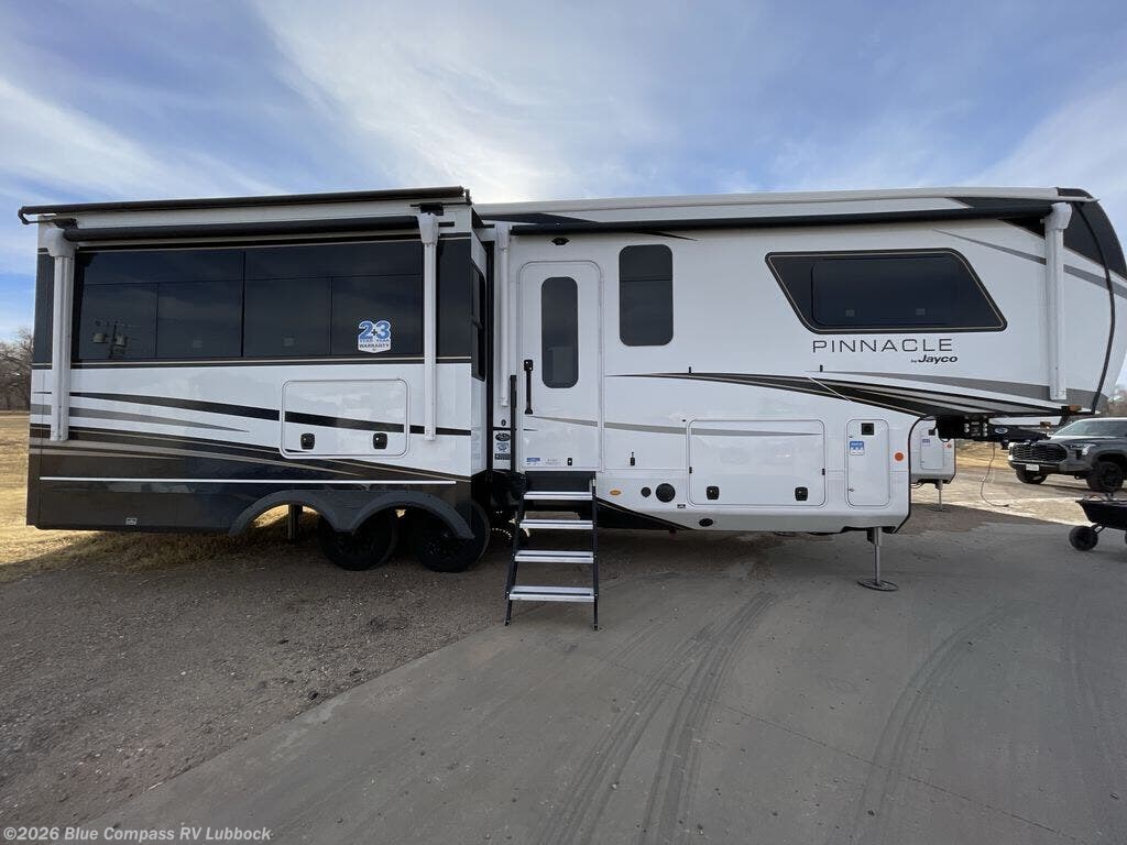 2026 Pinnacle 32RLTS by Jayco from Blue Compass RV Lubbock in Lubbock, Texas
