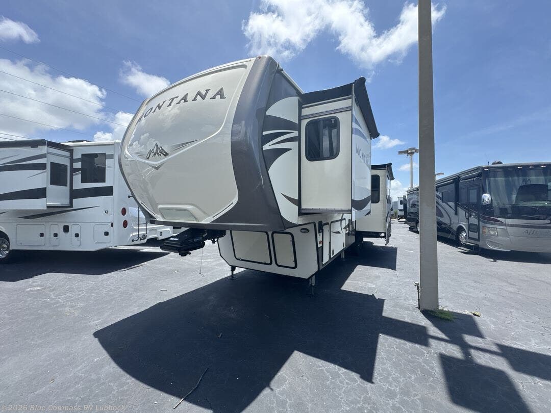 Used 2018 Keystone Montana 3160 available in Lubbock, Texas