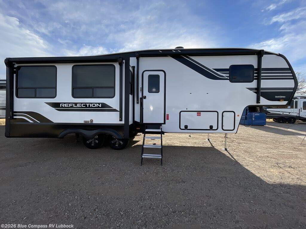 2026 Grand Design Reflection 303RLS - New Fifth Wheel For Sale by Blue Compass RV Lubbock in Lubbock, Texas