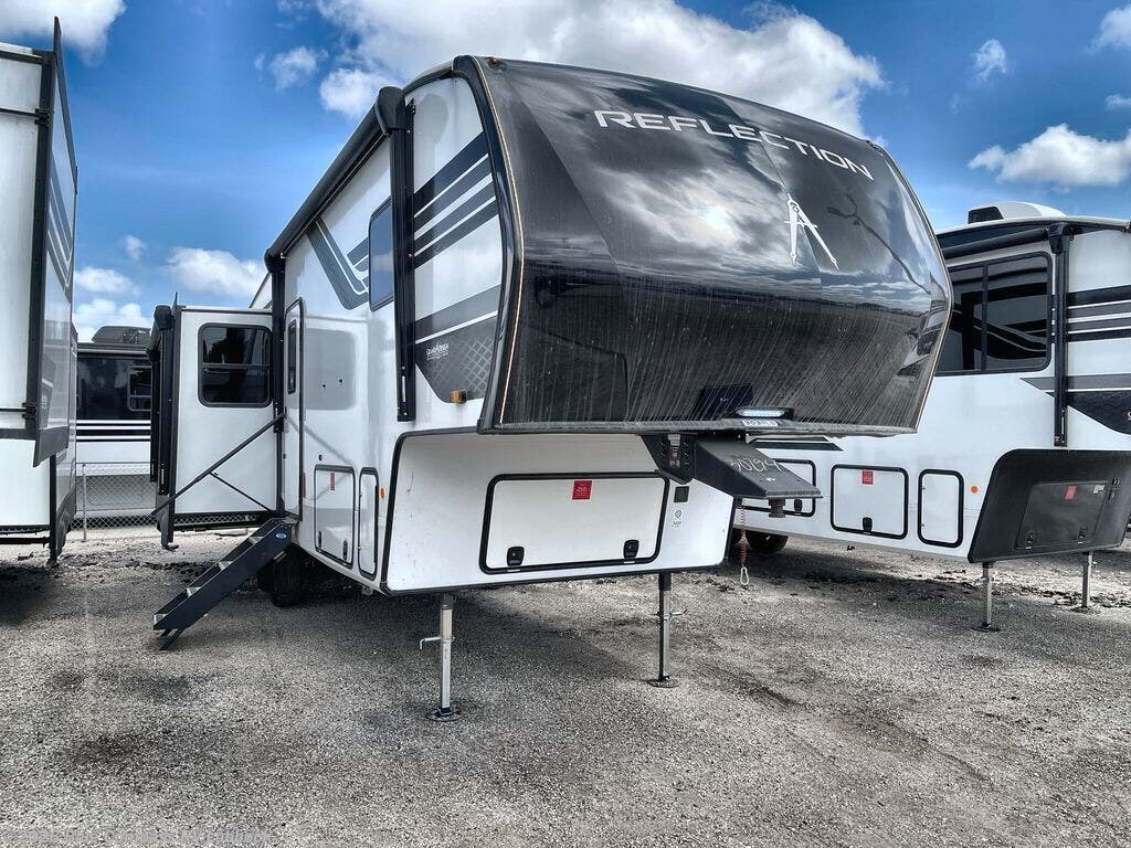 2026 Grand Design Reflection 303RLS - New Fifth Wheel For Sale by Blue Compass RV Lubbock in Lubbock, Texas