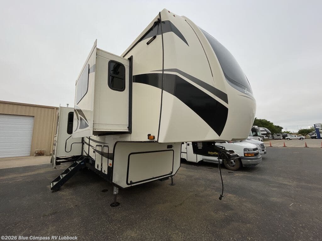 2020 Forest River Cardinal Luxury 370FLX - Used Fifth Wheel For Sale by Blue Compass RV Lubbock in Lubbock, Texas
