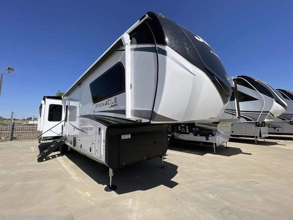 New 2026 Jayco Pinnacle 38SSWS available in Lubbock, Texas