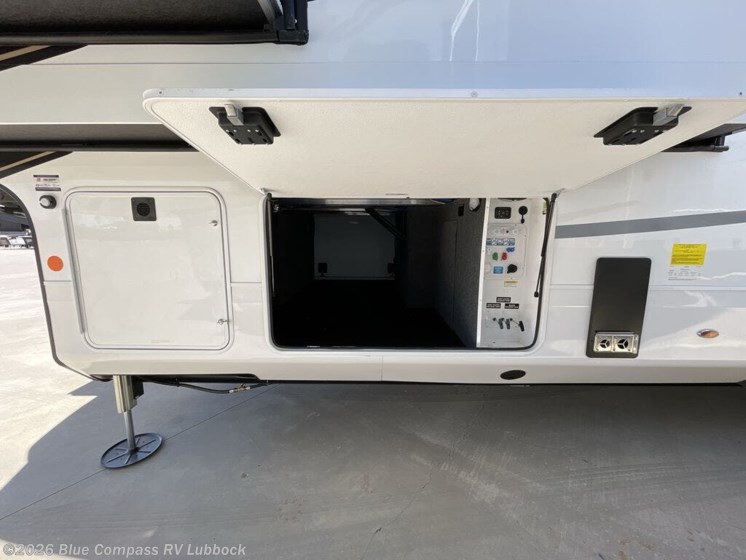 Pinnacle Rv Front Compartment 2026 Jayco Pinnacle 38SSWS RV for Sale in Lubbock, TX 79403 | T146332 ...