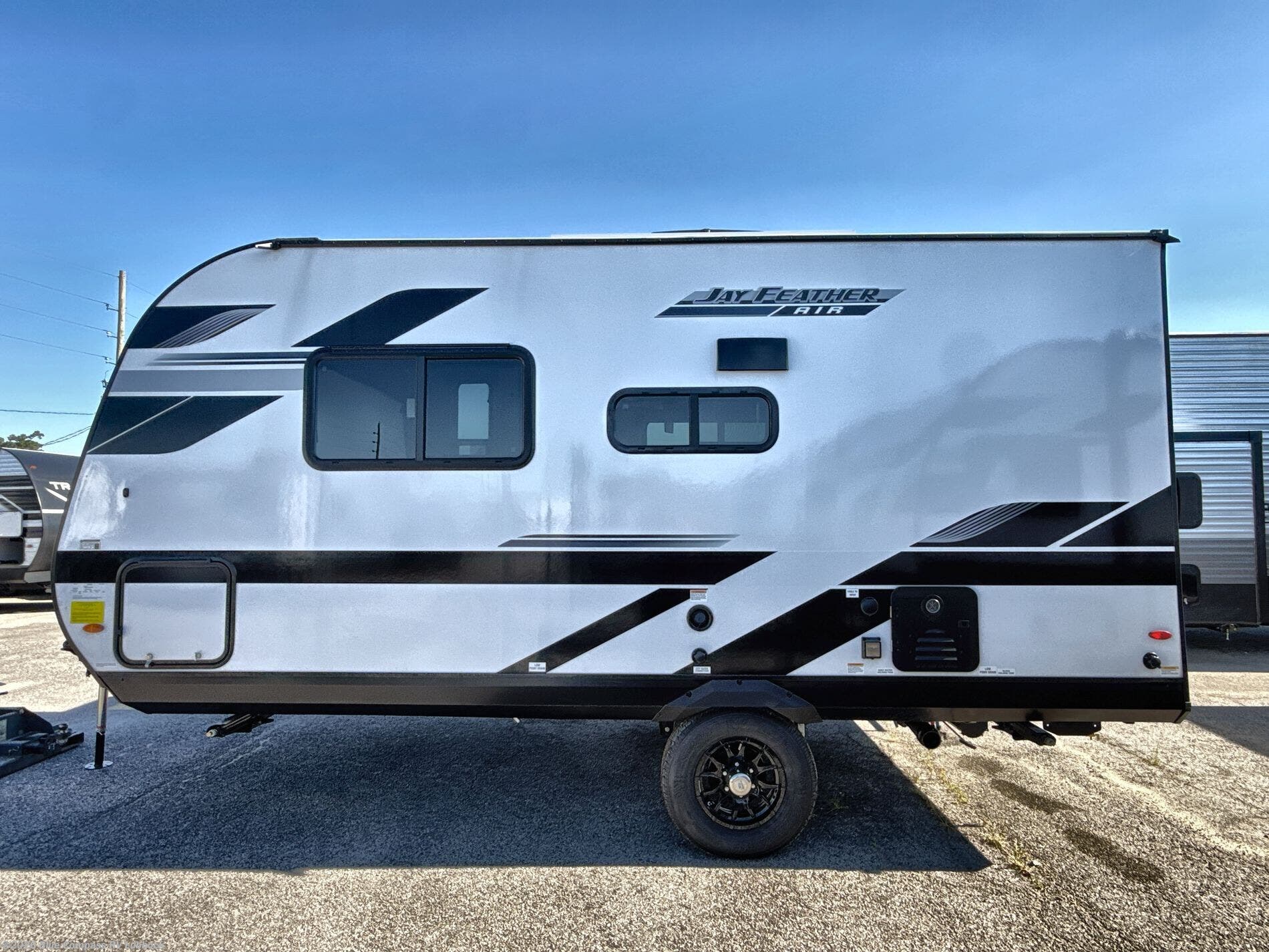 New 2026 Jayco Jay Feather Air 15MRB available in Lubbock, Texas
