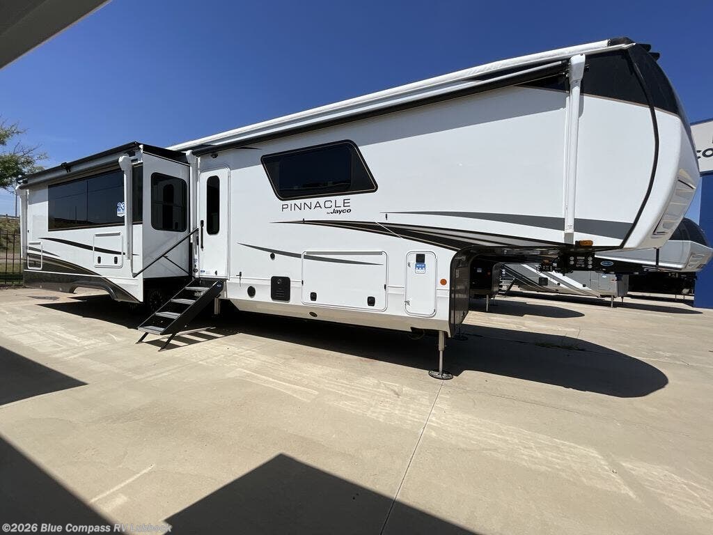 2027 Pinnacle 38FBRK by Jayco from Blue Compass RV Lubbock in Lubbock, Texas