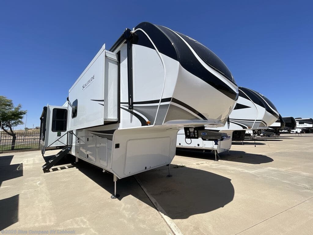 2027 Solitude 417KB by Grand Design from Blue Compass RV Lubbock in Lubbock, Texas