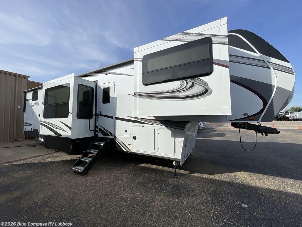 2022 Solitude 380FL by Grand Design from Blue Compass RV Lubbock in Lubbock, Texas