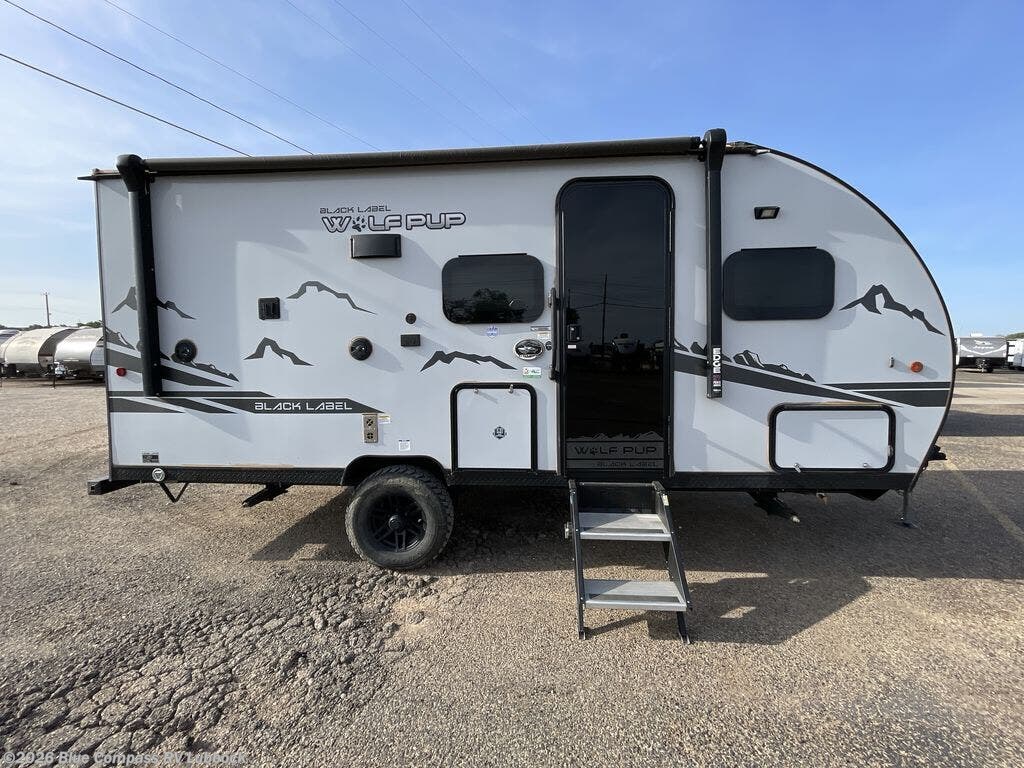2022 Forest River Cherokee Wolf Pup Black Label 16BHSBL - Used Travel Trailer For Sale by Blue Compass RV Lubbock in Lubbock, Texas