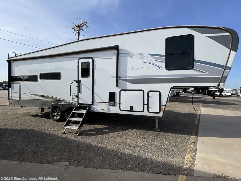 2025 Keystone Arcadia 260SLCL - Used Fifth Wheel For Sale by Blue Compass RV Lubbock in Lubbock, Texas