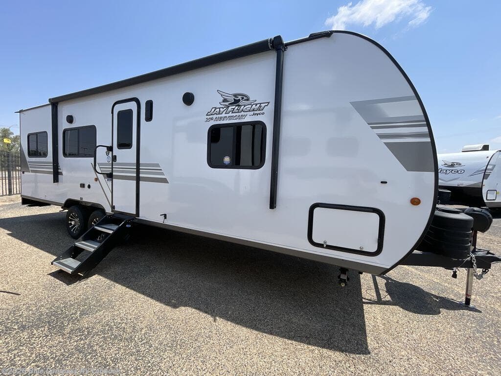 2027 Jayco Jay Flight 265TH - New Toy Hauler For Sale by Blue Compass RV Lubbock in Lubbock, Texas