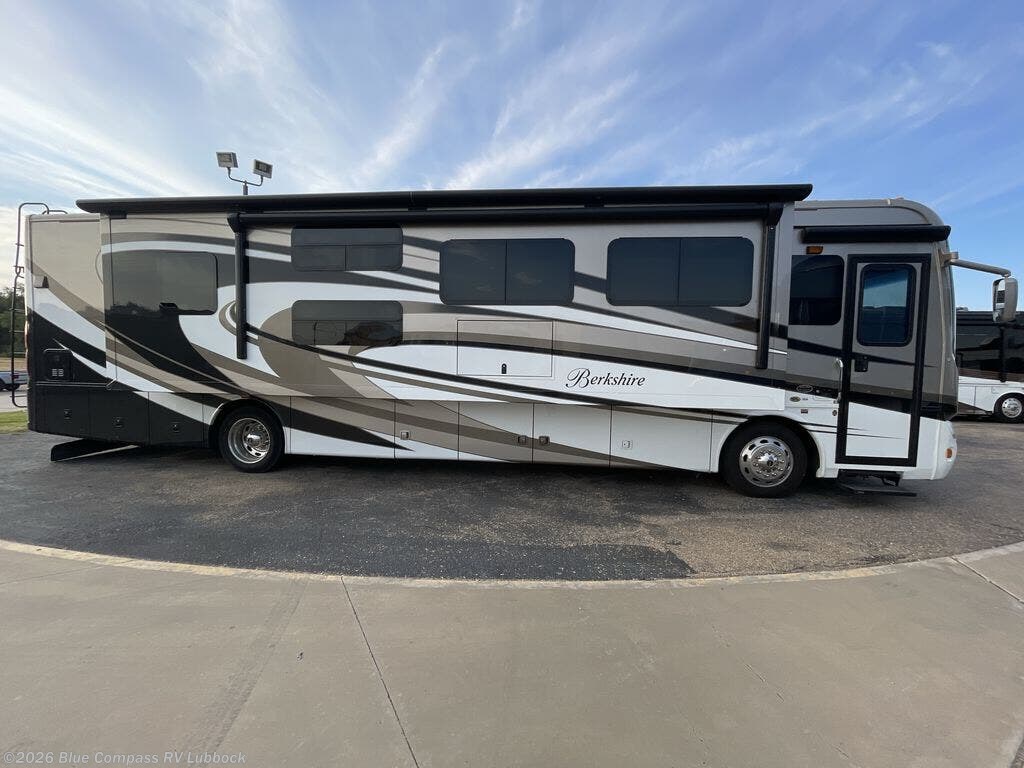 2016 Forest River Berkshire 38A - Used Class A For Sale by Blue Compass RV Lubbock in Lubbock, Texas