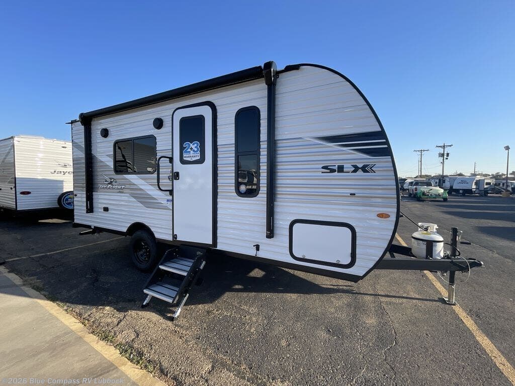 2025 Jayco Jay Flight 175FQ - Used Travel Trailer For Sale by Blue Compass RV Lubbock in Lubbock, Texas
