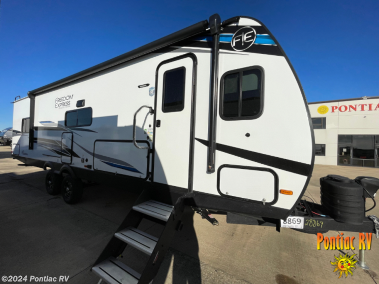 New 2024 Coachmen Freedom Express Ultra Lite 298FDS available in Pontiac, Illinois