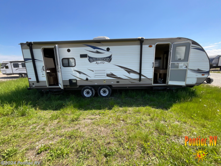 Used 2015 Forest River Wildwood X-Lite 253RLXL available in Pontiac, Illinois