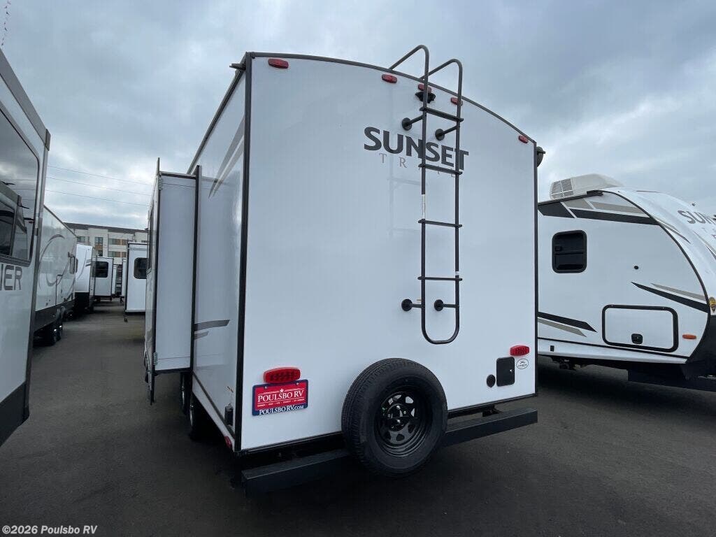 New 2024 CrossRoads Sunset Trail Super Lite Sunset Trail Super Lite available in Kent, Washington
