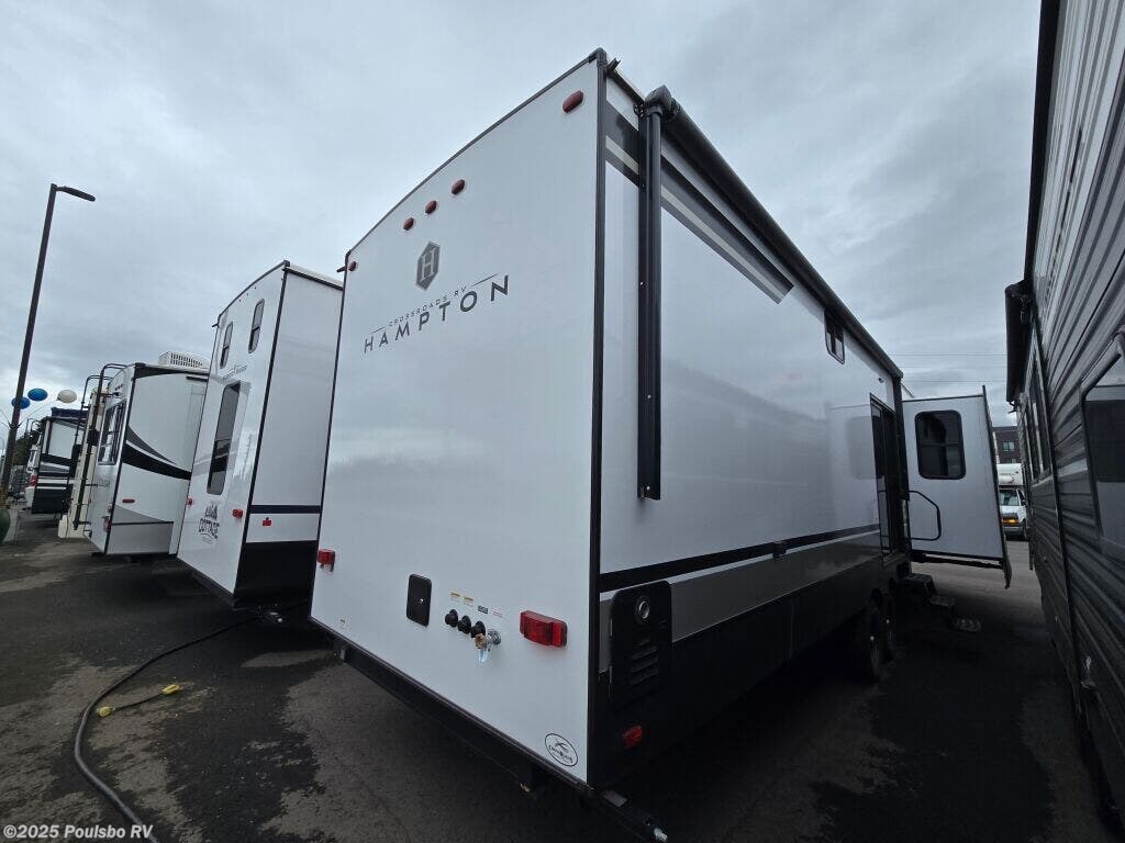 2026 Hampton HP372FDB by CrossRoads from Poulsbo RV in Kent, Washington
