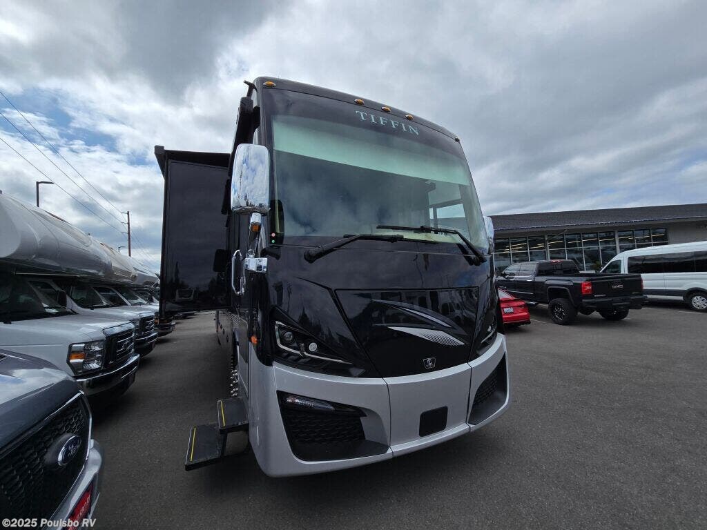 2026 Tiffin Phaeton 40IH - New Class A For Sale by Poulsbo RV in Kent, Washington features Awning