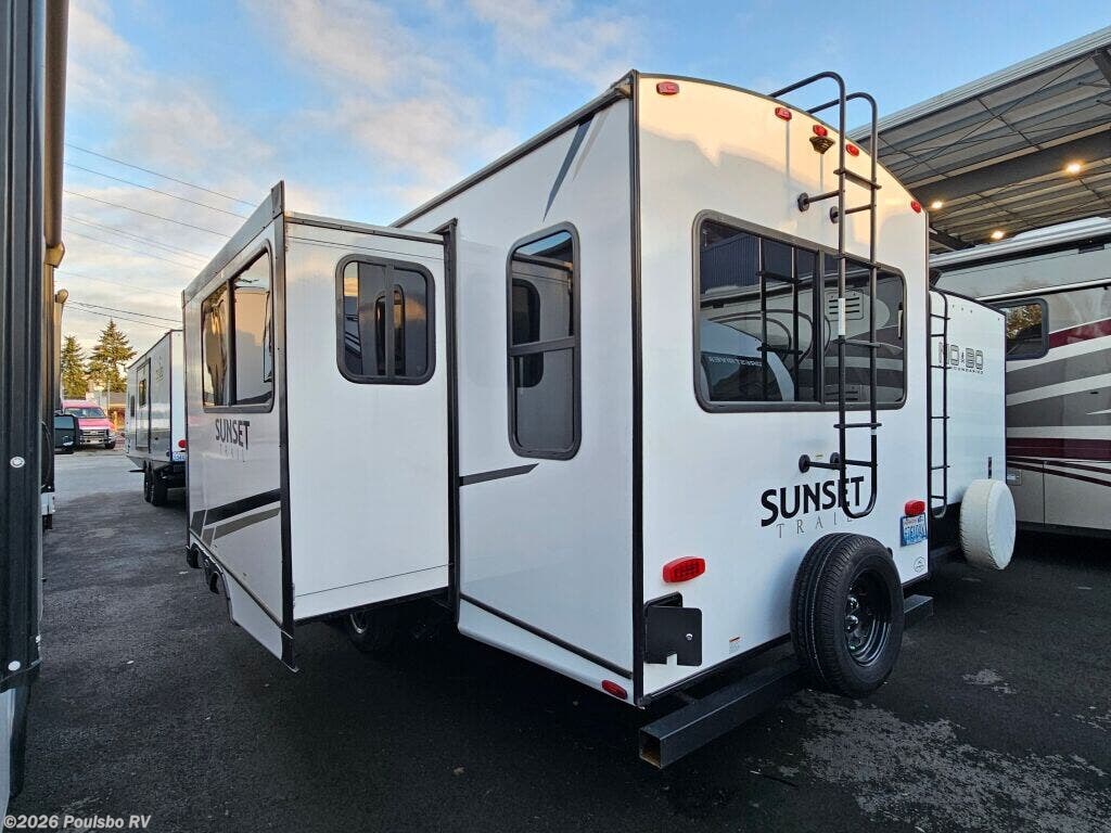 2022 Sunset Trail Super Lite Sunset Trail Super Lite by CrossRoads from Poulsbo RV in Kent, Washington