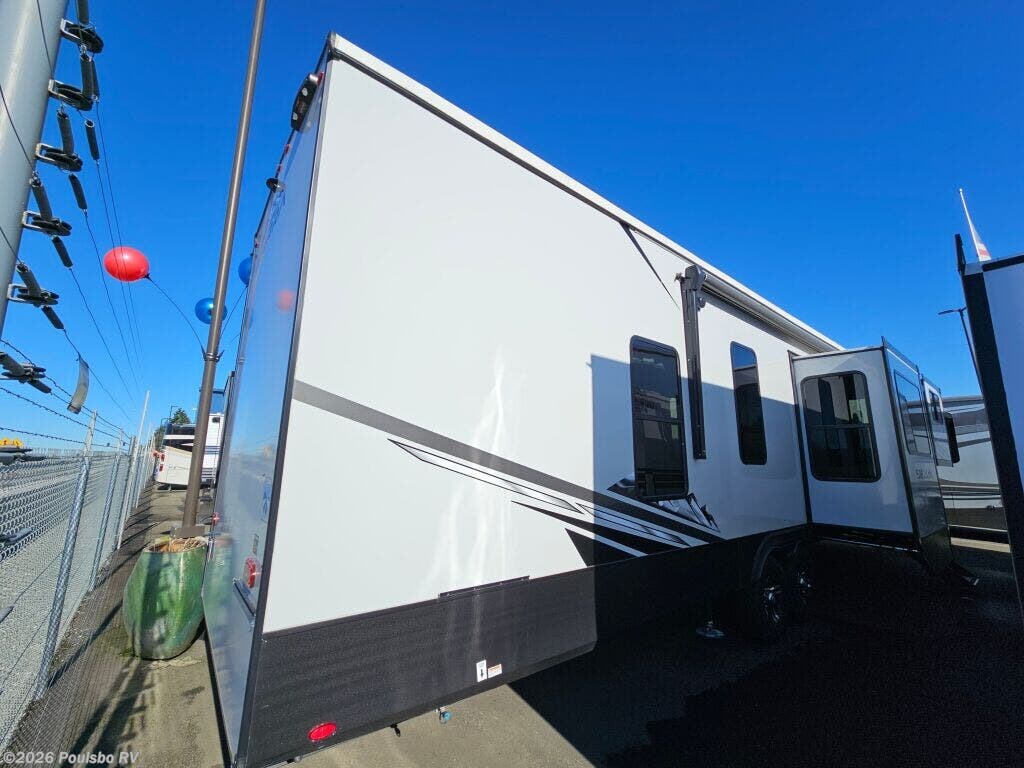 2024 Forest River Sierra Sierra - Used Fifth Wheel For Sale by Poulsbo RV in Kent, Washington features Awning