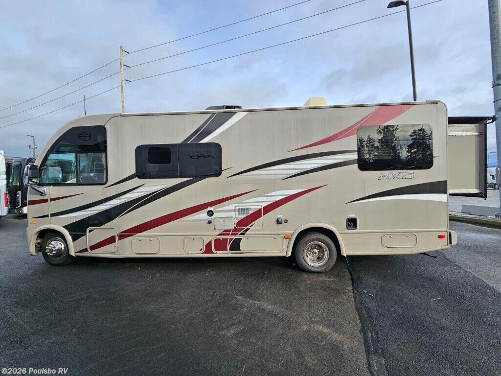 Used 2015 Thor Axis 25.2 available in Kent, Washington