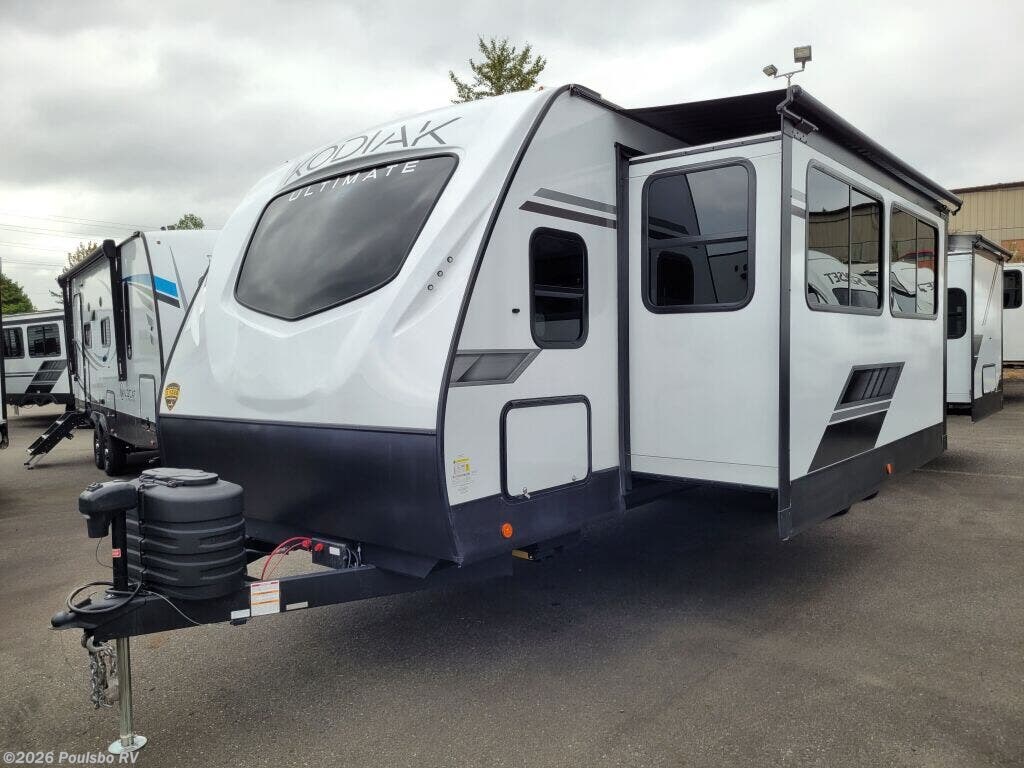 2024 Dutchmen Kodiak Ultimate 3371FLSL - New Travel Trailer For Sale by Poulsbo RV in Kent, Washington features Awning