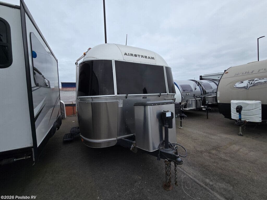 2015 Airstream Flying Cloud Flying Cloud - Used Travel Trailer For Sale by Poulsbo RV in Kent, Washington features Awning
