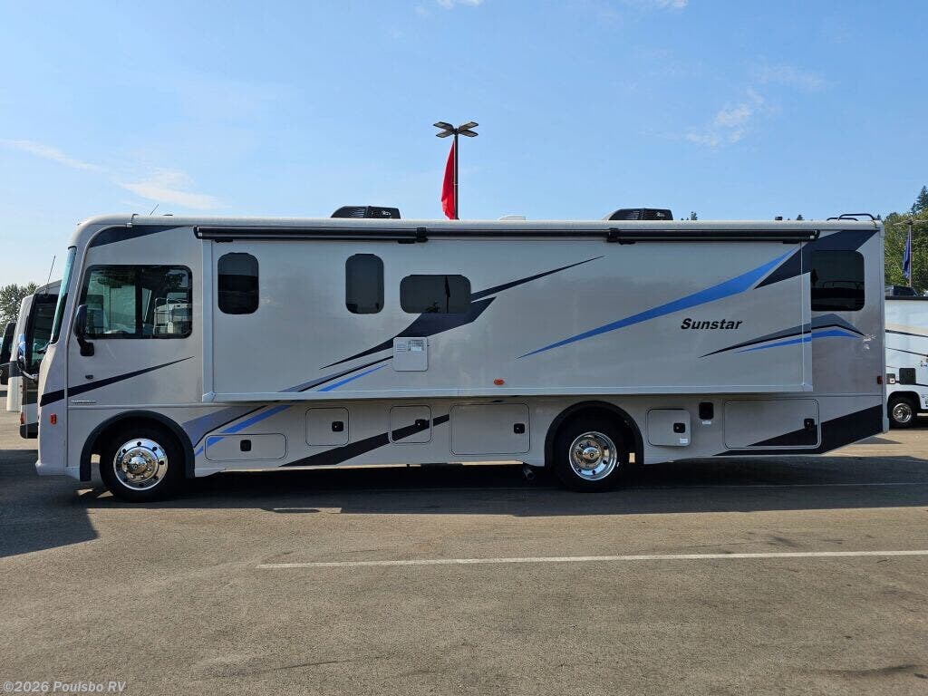 Used 2024 Winnebago Sunstar Sunstar available in Kent, Washington