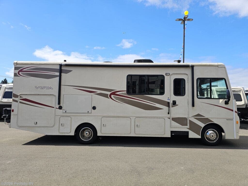 2017 Winnebago Vista Vista - Used Class A For Sale by Poulsbo RV in Kent, Washington features Awning