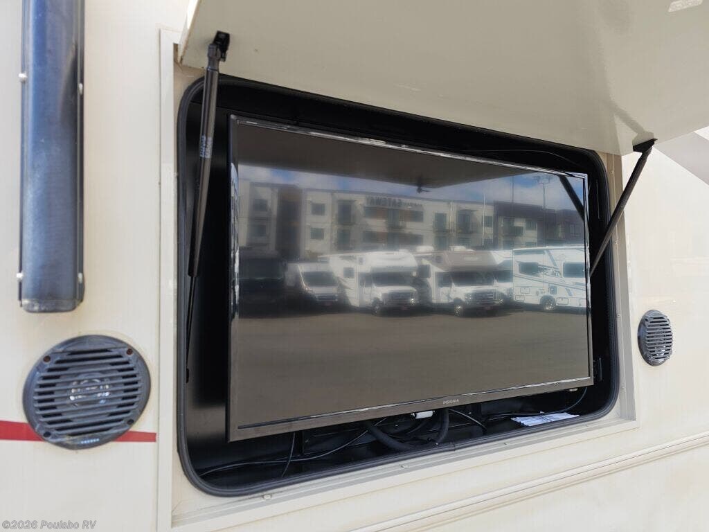 2017 Vista Vista by Winnebago from Poulsbo RV in Kent, Washington