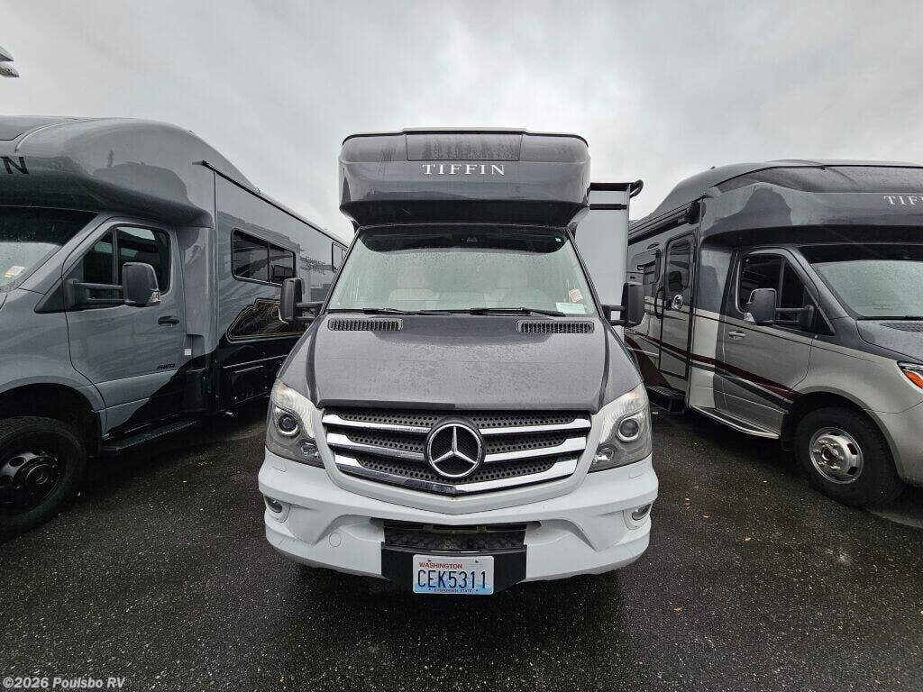 2018 Tiffin Wayfarer Wayfarer - Used Class C For Sale by Poulsbo RV in Kent, Washington features Awning