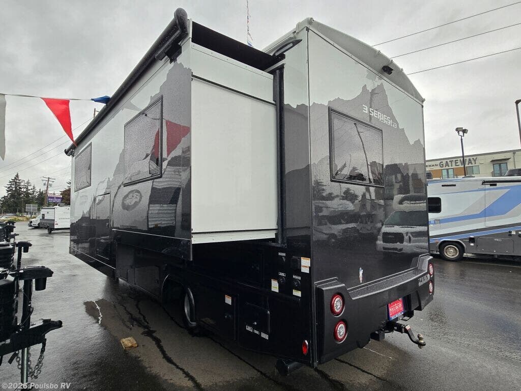 Used 2025 Dynamax Corp Isata 3 Series Isata 3 Series available in Kent, Washington