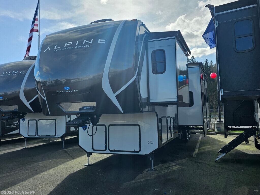 2025 Keystone Alpine Avalanche Edition Alpine Avalanche Edition - New Fifth Wheel For Sale by Poulsbo RV in Kent, Washington features Awning