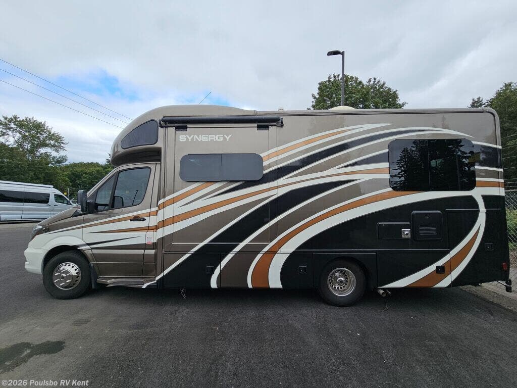 Used 2016 Thor Motor Coach Synergy Synergy available in Kent, Washington